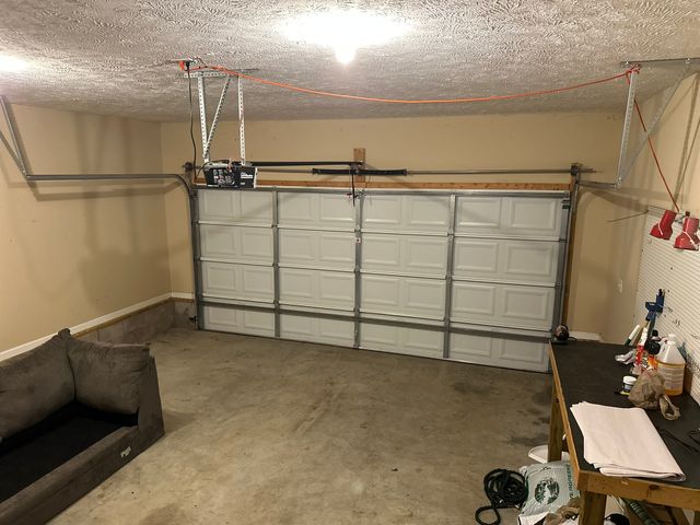 1688 Parkside Dr, Clarksville, TN 37042