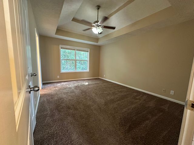 1688 Parkside Dr, Clarksville, TN 37042