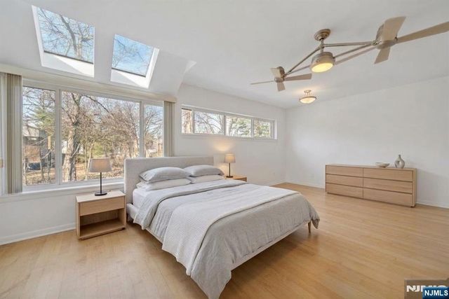 207 Pond Terrace 4D, Twp Of Washington, NJ 07676