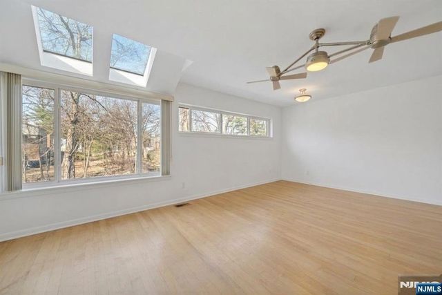 207 Pond Terrace 4D, Twp Of Washington, NJ 07676