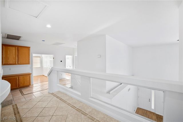 7868 Salt Spray Court, Las Vegas, NV 89139