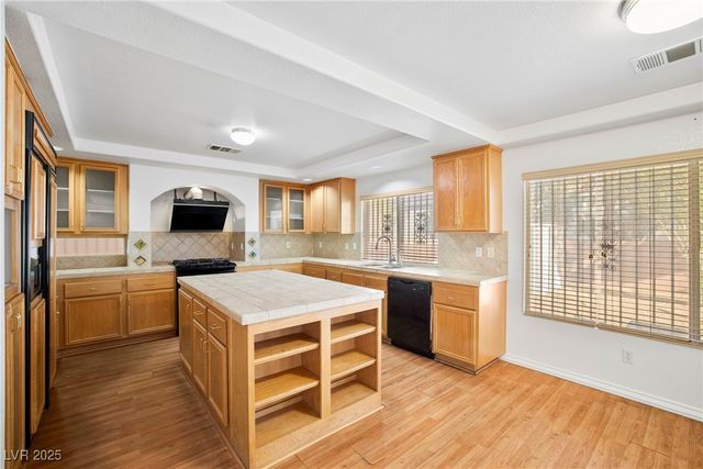 7868 Salt Spray Court, Las Vegas, NV 89139