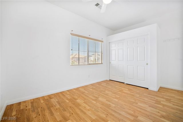 7868 Salt Spray Court, Las Vegas, NV 89139