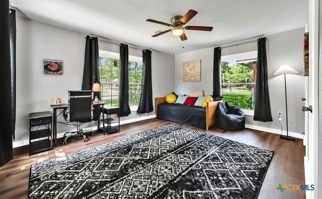 4221 Sanger Avenue, Waco, TX 76710