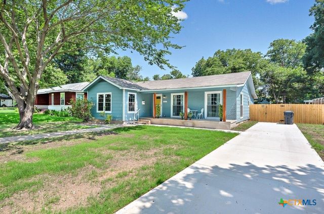 4221 Sanger Avenue, Waco, TX 76710