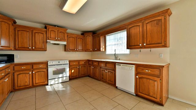 105 Dogwood, Mena, AR 71953