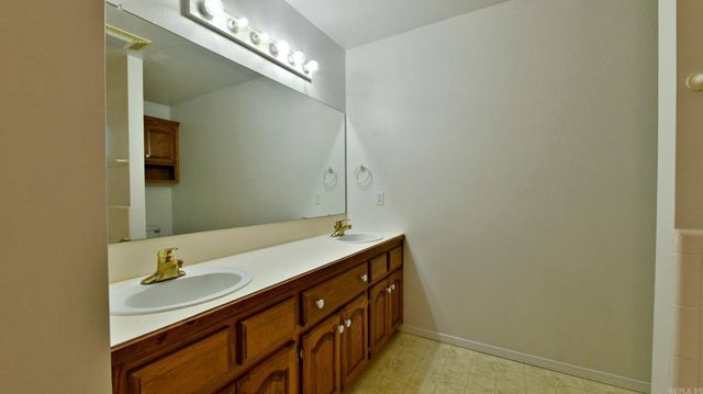 105 Dogwood, Mena, AR 71953