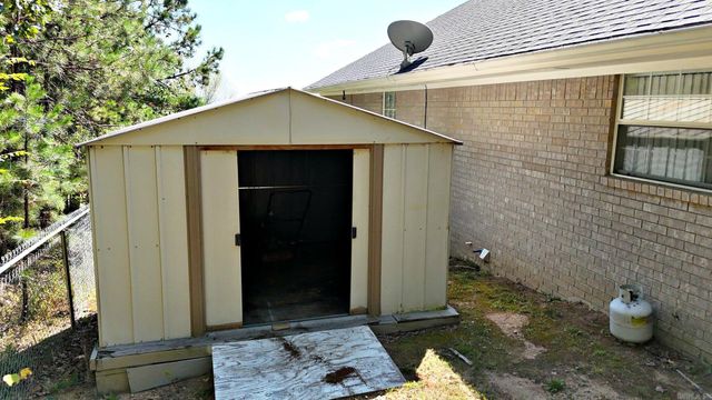 105 Dogwood, Mena, AR 71953