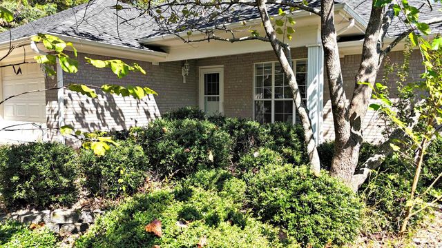 105 Dogwood, Mena, AR 71953