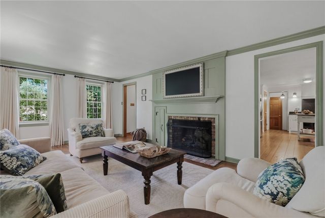 10580 Landau Dr, Mccandless, PA 15090