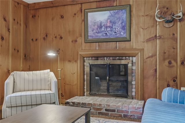 10580 Landau Dr, Mccandless, PA 15090