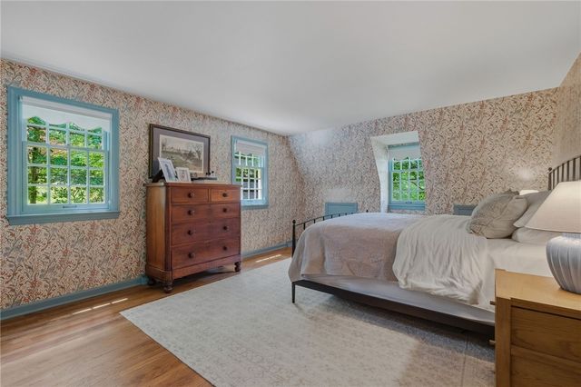 10580 Landau Dr, Mccandless, PA 15090