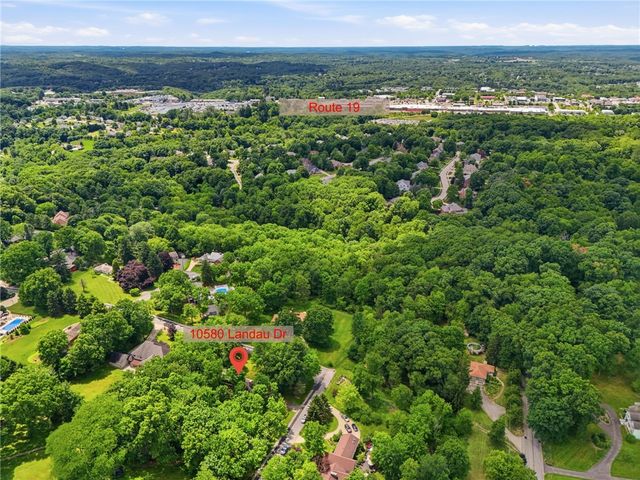 10580 Landau Dr, Mccandless, PA 15090