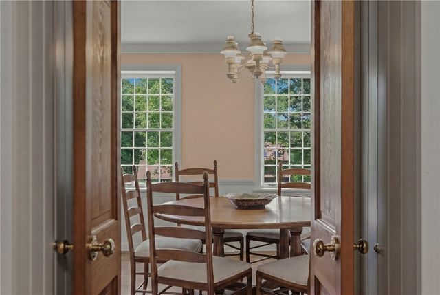 10580 Landau Dr, Mccandless, PA 15090