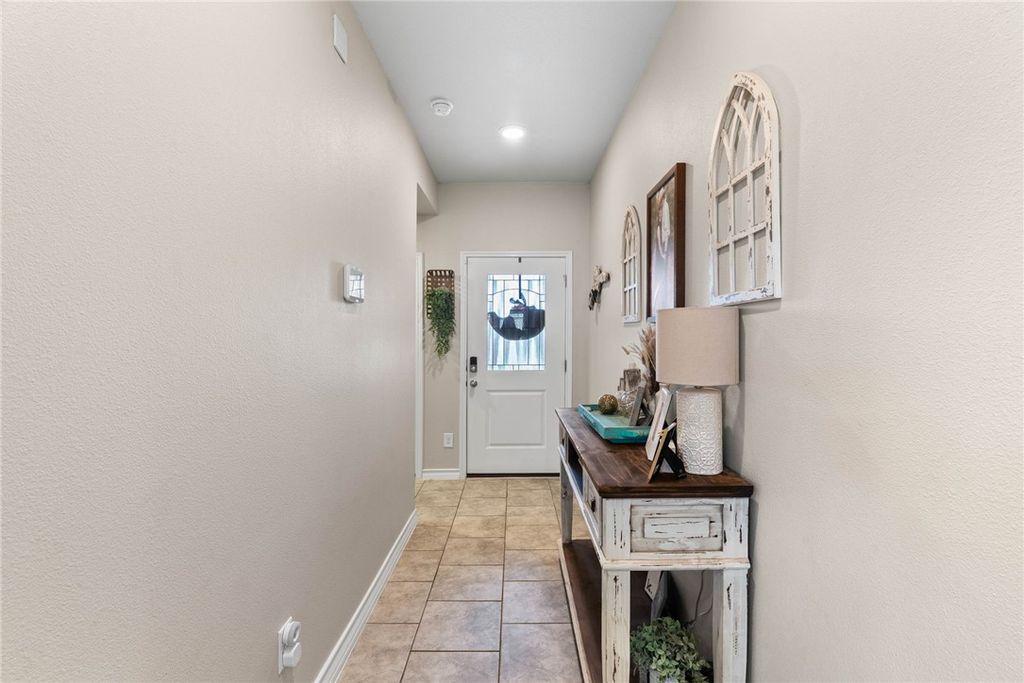 104 Silas St, Sinton, TX 78387 — photo 3