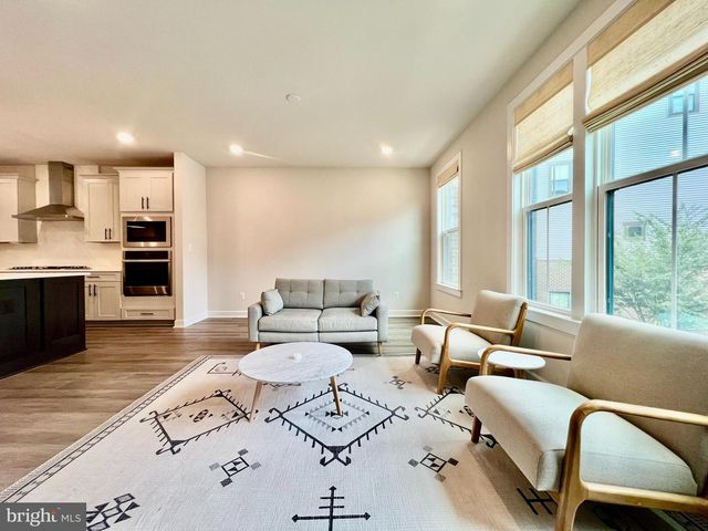 2339 WATER PROMENADE AVE, Herndon, VA 20171