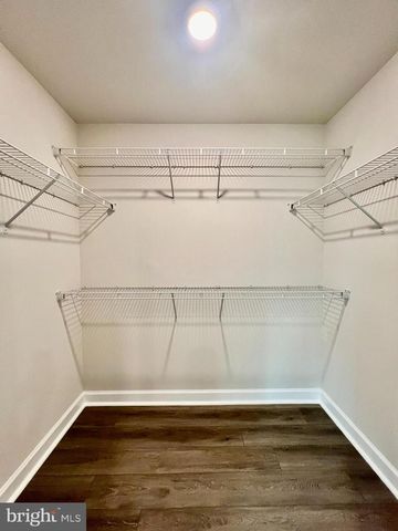 2339 WATER PROMENADE AVE, Herndon, VA 20171