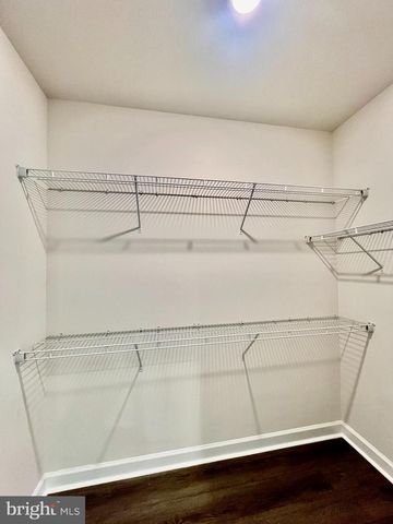 2339 WATER PROMENADE AVE, Herndon, VA 20171