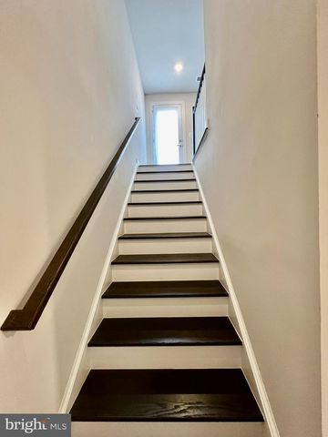 2339 WATER PROMENADE AVE, Herndon, VA 20171