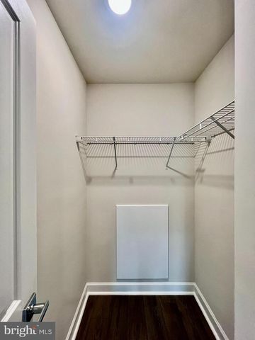 2339 WATER PROMENADE AVE, Herndon, VA 20171