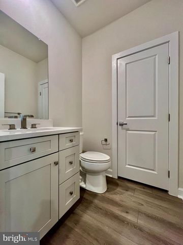 2339 WATER PROMENADE AVE, Herndon, VA 20171