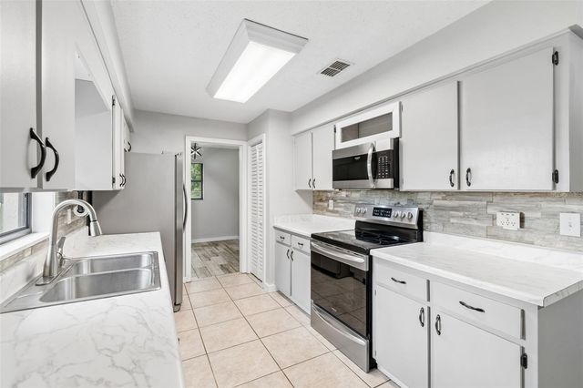 336 CORBETT ROAD, Lithia, FL 33547
