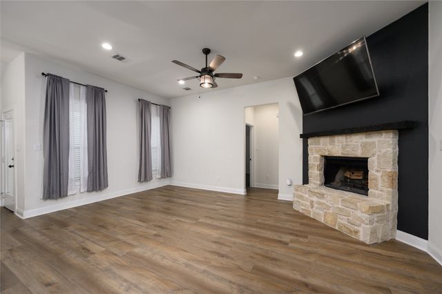 300 Bronco Drive, Pilot Point, TX 76258