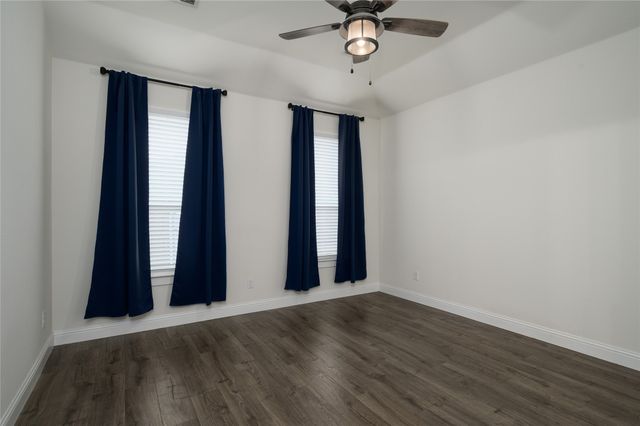 300 Bronco Drive, Pilot Point, TX 76258