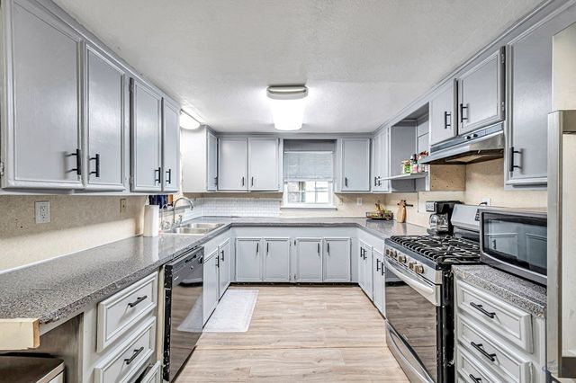 1106 W 67th St, Odessa, TX 79764