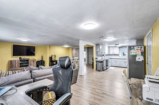 1106 W 67th St, Odessa, TX 79764