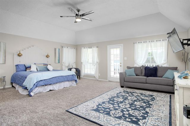 711 Cien Road, Kemah, TX 77565