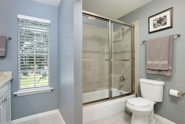 711 Cien Road, Kemah, TX 77565