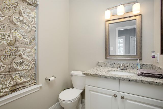 711 Cien Road, Kemah, TX 77565