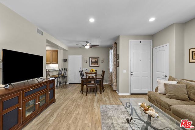 1546 Windshore Way, Oxnard, CA 93035