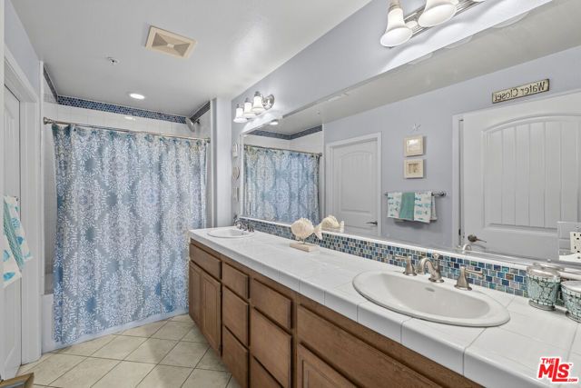 1546 Windshore Way, Oxnard, CA 93035