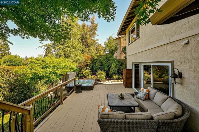 608 Serramonte Ct, Danville, CA 94526