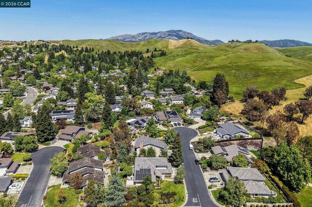 608 Serramonte Ct, Danville, CA 94526