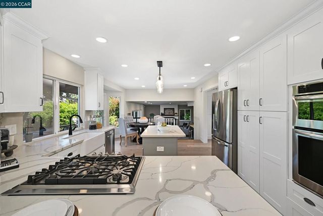 608 Serramonte Ct, Danville, CA 94526