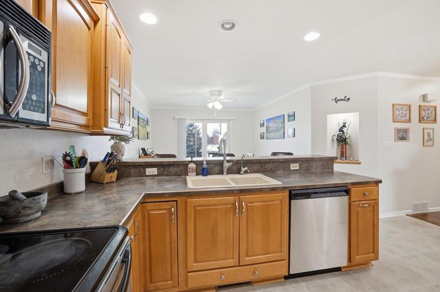 607 S 2nd STREET, Cedar Grove, WI 53013