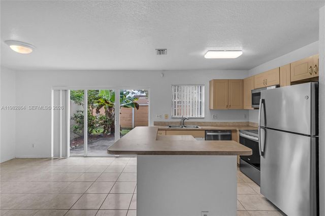 2400 SW 87th Way na, Miramar, FL 33025