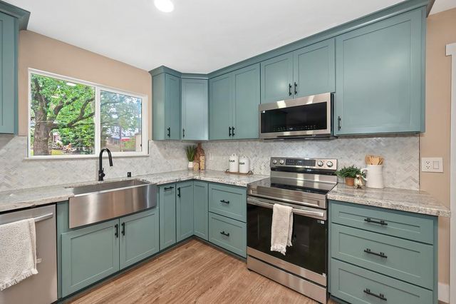 3831 Sheridan Rd, Cameron Park, CA 95682