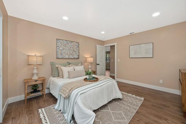 3831 Sheridan Rd, Cameron Park, CA 95682