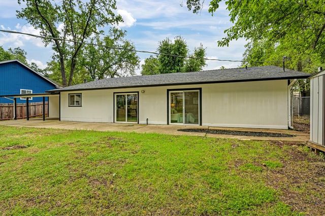 3831 Sheridan Rd, Cameron Park, CA 95682