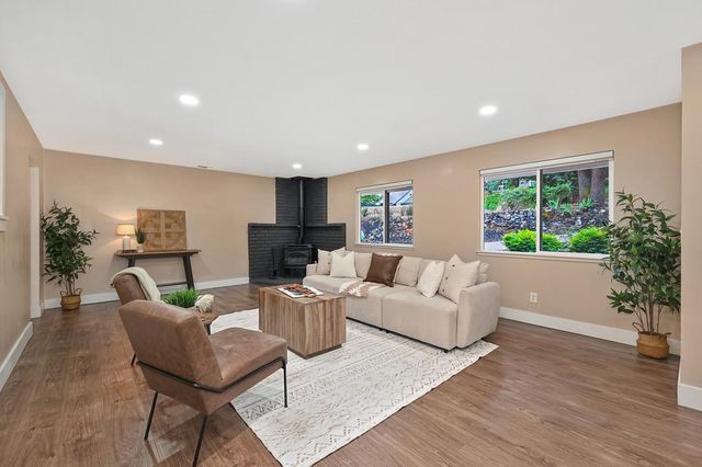 3831 Sheridan Rd, Cameron Park, CA 95682
