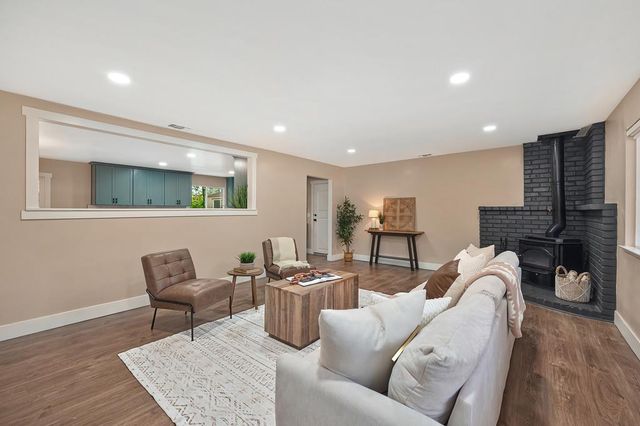 3831 Sheridan Rd, Cameron Park, CA 95682