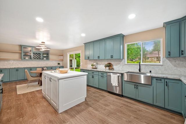 3831 Sheridan Rd, Cameron Park, CA 95682