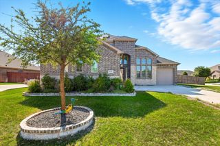 717 Whippoorwill Drive, Midlothian, TX 76065