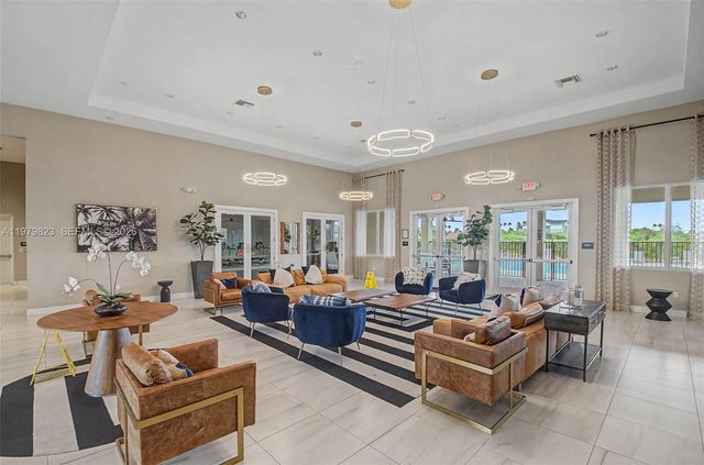 445 NE 4th St, Florida City, FL 33034