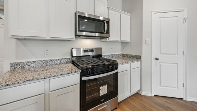 1814 Nestling Street, Crandall, TX 75114