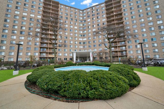 6833 N Kedzie Avenue 709, Chicago, IL 60645